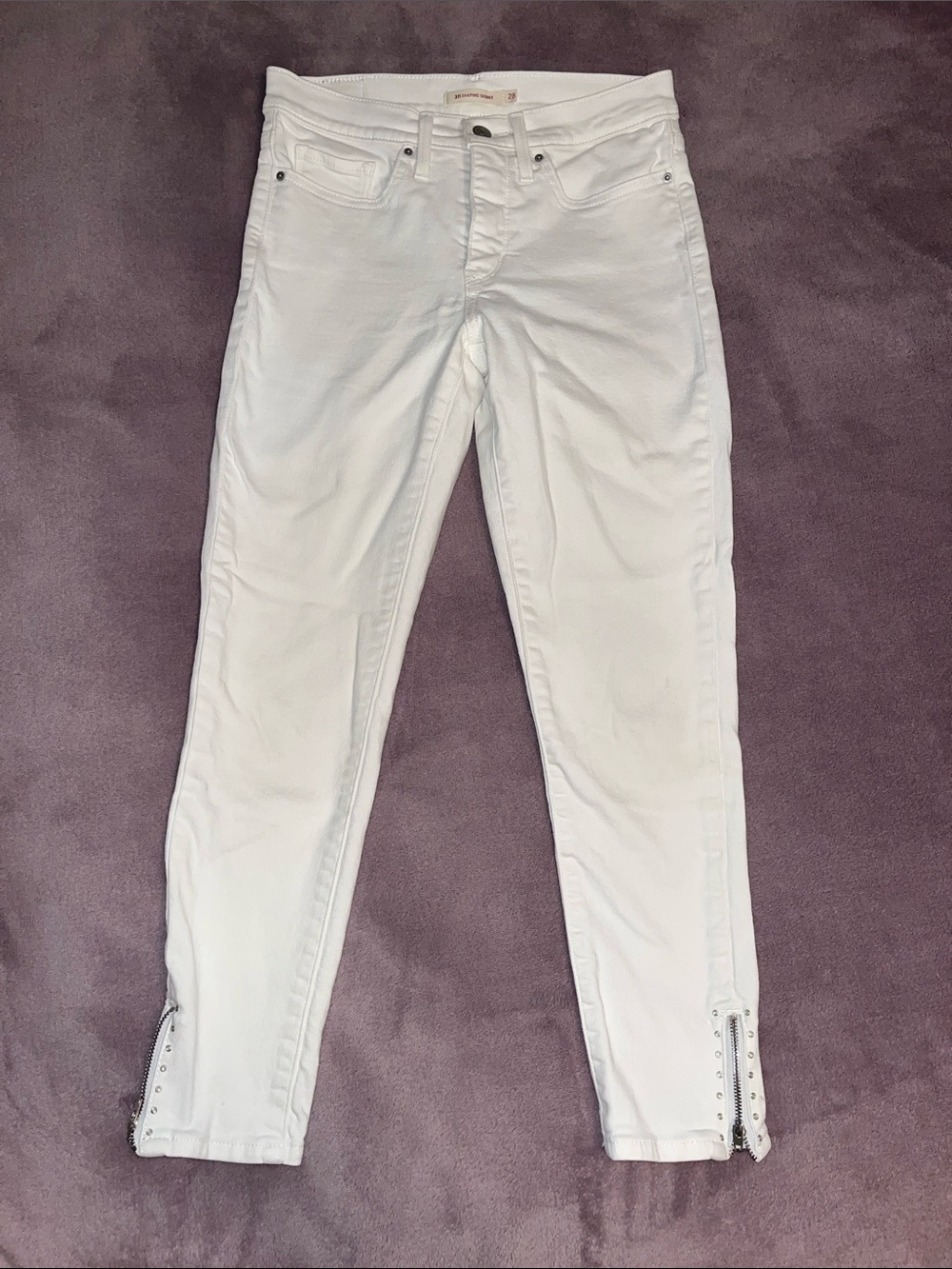 Levi's White Slim ankle Jeans with bottom zip